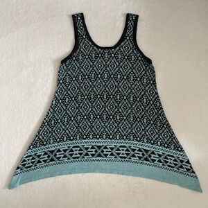 Karen Kane | Aztec Print Textured Knit Shark-Bite Tank Tunic Aqua Blue/Black (M)